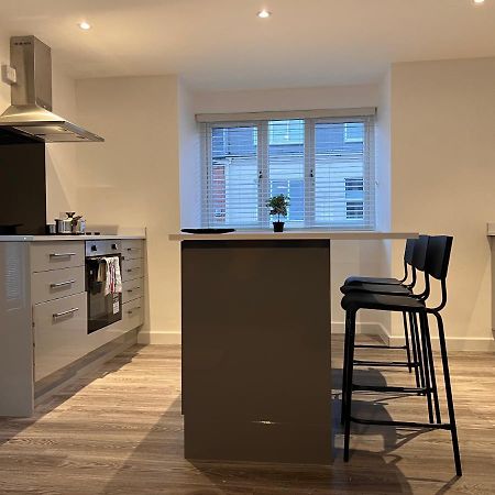 Superb Modern Flat In Northampton, Parking &Ev Apartment Exterior photo